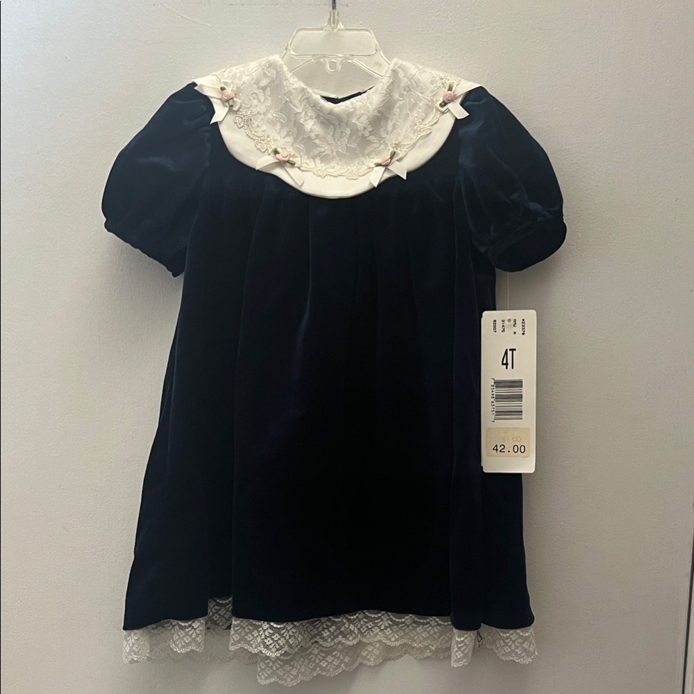 Kids Bonnie Jean Velvet Navy Dress with Lace Collar